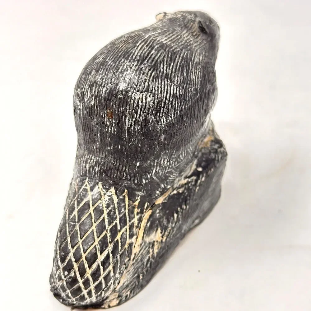 Vintage Wolf Original Beaver Figurine Canada Soapstone Style Art Sculpture